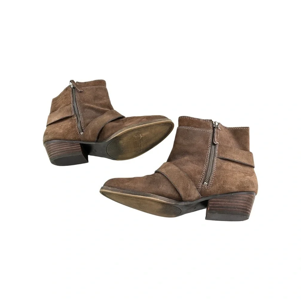 Nine West vintage America Vasabady ankle booties 10.5 brown suede western boots